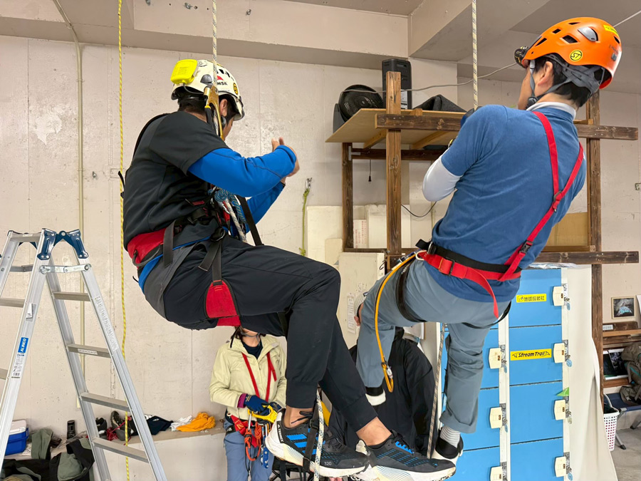 VERTICAL GATE �P�T���̒G���G���g���[